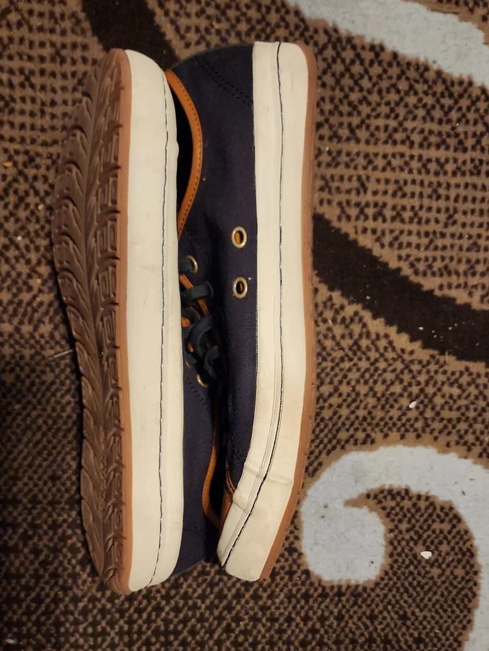 Converse Navy And Tan Low-top Sneakers - Picture 2 of 3